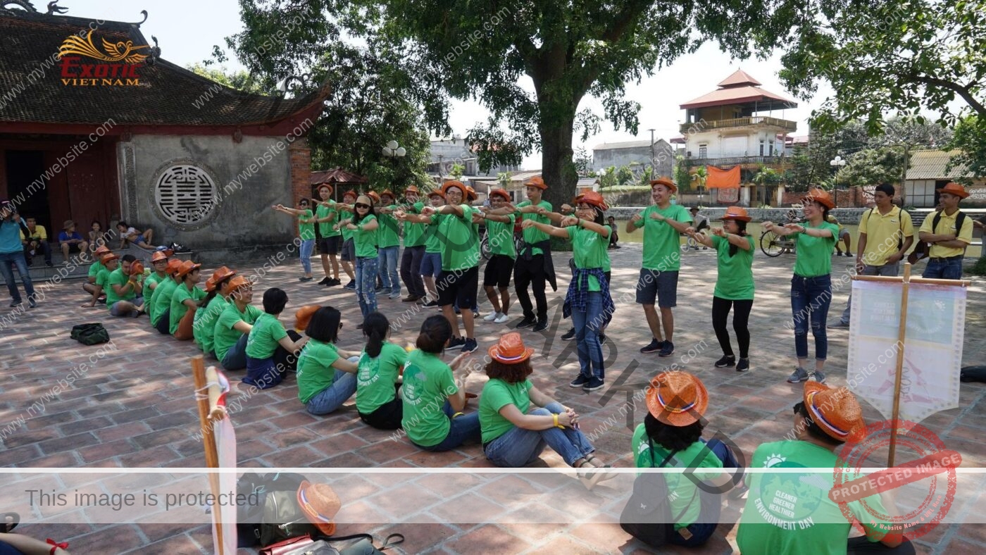 Team Building tại làng Đào Thục Hà Nội