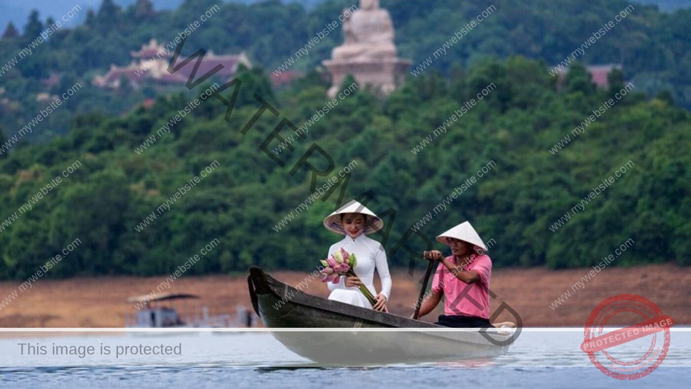 Team Building in Truoi Reservoir Hue
