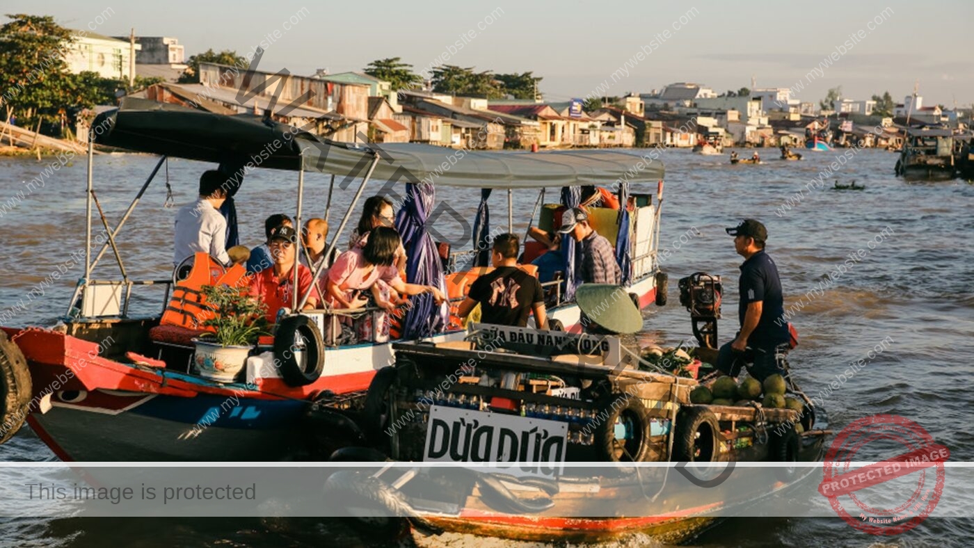 Team Building Cần Thơ tại Chợ nổi Cái Răng